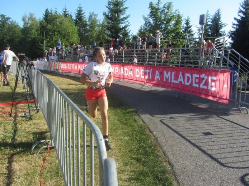 Těsně druhá? Vůbec nevadí, zářila mladá biatlonistka Heda Mikolášová, studentka našeho osmiletého oboru